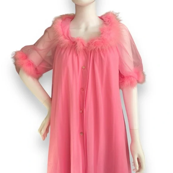 Vintage 1960s Virginia Wallace Bubblegum Pink Peignoir Set